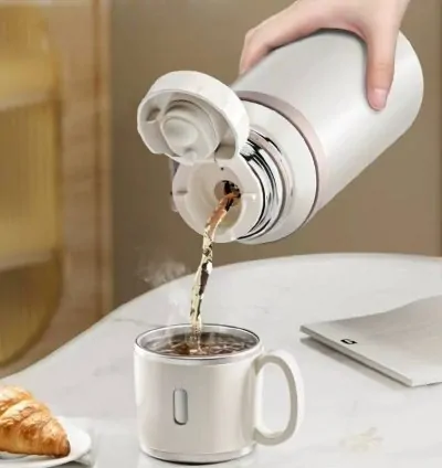 Stainless Steel Vacuum Thermos – Maximum Temperature Retention & Elegant Design
